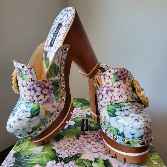 Dolce & Gabbana Platform Mules - Picture 4 of 12